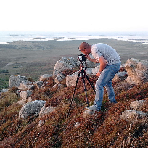 Dan Guerin, photographer on location