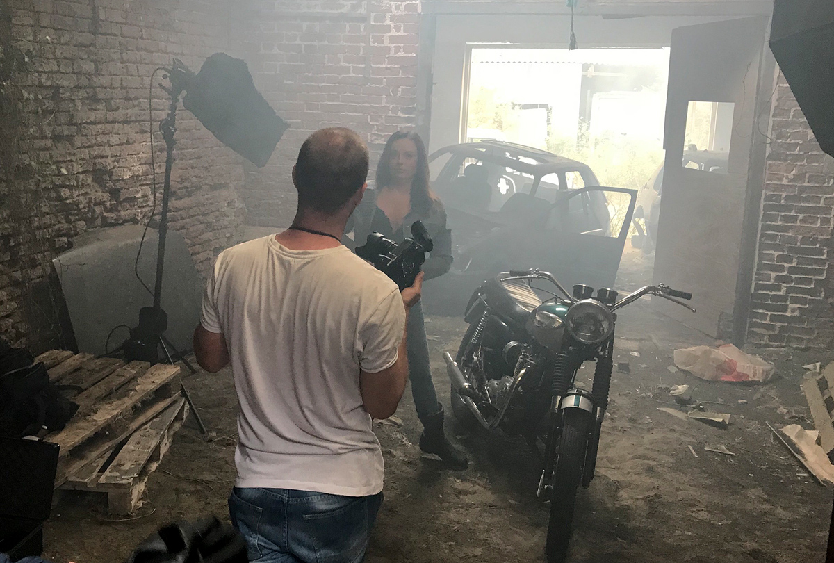 Photographer Dan Guerin shooting on location for a charity calendar